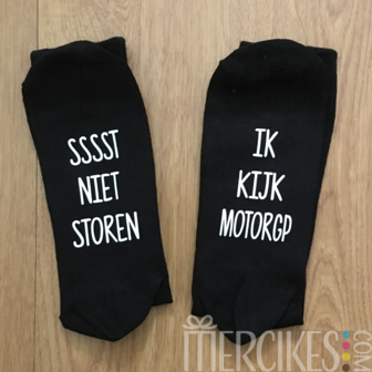 &quot;Sssst niet storen, ik kijk motorGP&quot;