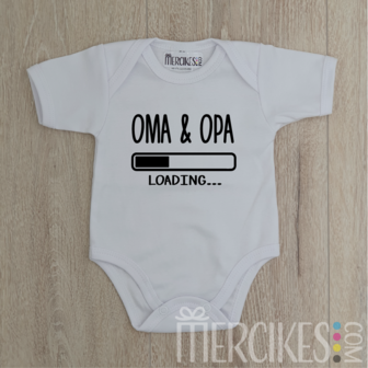 OMA &amp; OPA loading babyvoetjes - losse romper