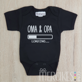 OMA &amp; OPA loading babyvoetjes - losse romper