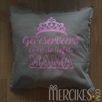 kussen speciaal voor mama , allerliefste mama cadeau, cadeua moederdag kussen met naam