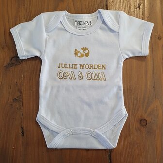 Jullie worden Oma &amp; Opa babyvoetjes - losse romper