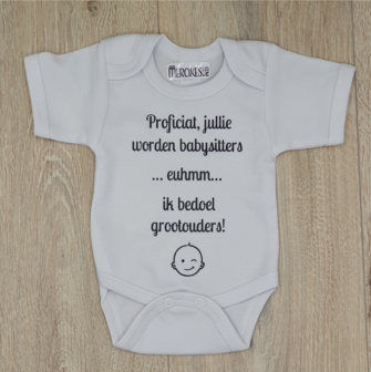 Jullie worden babysitters euhm grootouders romper