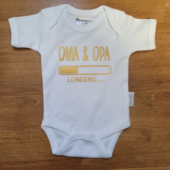 OMA &amp; OPA loading babyvoetjes - losse romper