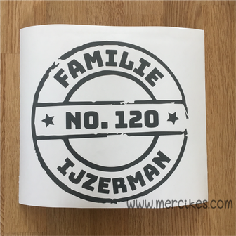 voordeursticker stempel familenaam en huisnummer