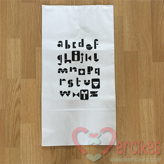 Paperbag &quot; Alfabet met naam&quot;