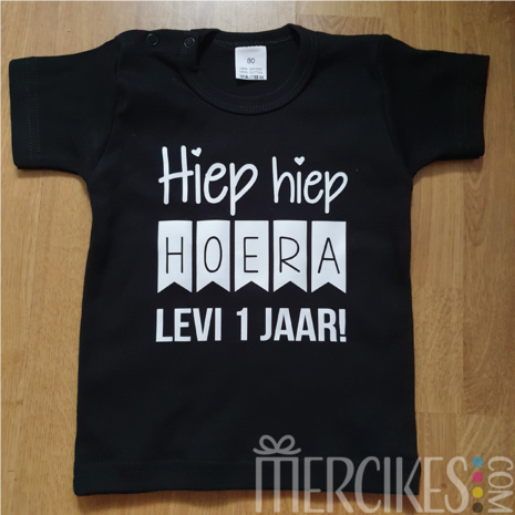 hiep hiep hoera shirt met naam en leeftijd