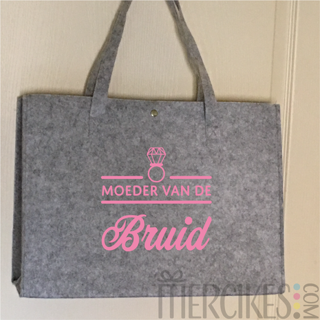 kado moder van de bruid