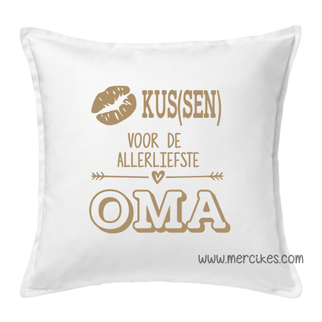 cadeau oma, kussen voor de allerliefste oma