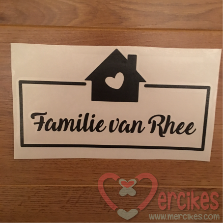 naam op voordeur, familienaam op deur